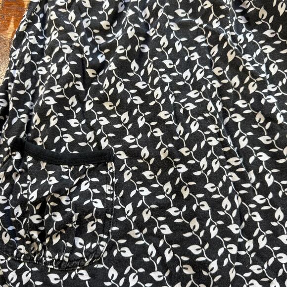 Lilu Black Floral Tank Top - Size M - Sleeveless Casual - Picture 4 of 4